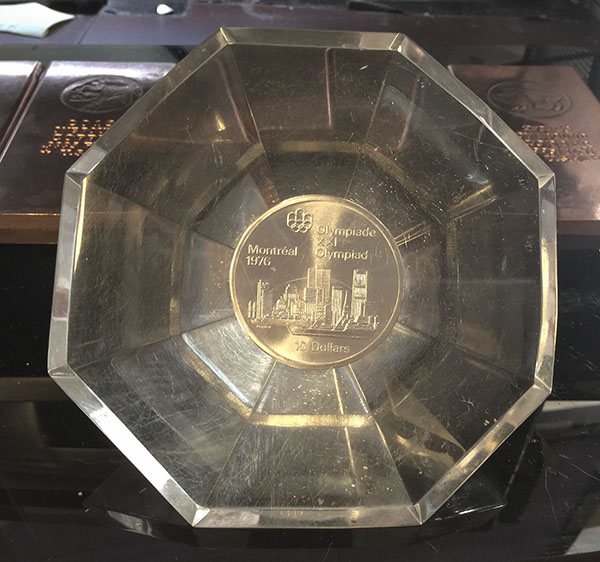 Insight-On-Xxi-Montreal-Skyline-Coin-Embedded-In-Diamond-Poly/Plastic